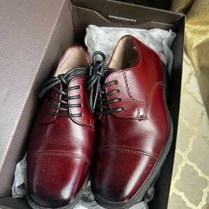 Boys Burgundy Leather Cap-Toe Dress Shoes